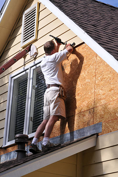 How To Choose The Right Materials for Your Siding Installation in 'Champaign, IL